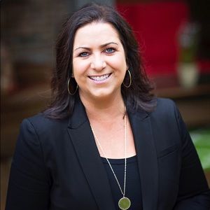 Meet your Posher, Rebecca